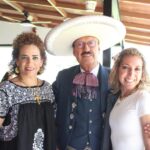 La Diputada Adriana Meza asiste a celebración del Día de la Madre de las “Damas Charras en Querétaro”, en honor a la señora Laura Téllez de Ramírez.