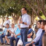 CORREGIDORA: Chepe Guerrero se reúne con vecinos del fraccionamiento Paseos del Bosque.