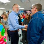 Presenta Marco Del Prete apoyos a comerciantes