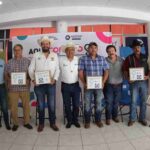 Continua SEDEA la entrega de kits para atención al gusano barrenador