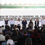 Beneficia Gobierno del Estado a familias de Cadereyta con títulos de propiedad