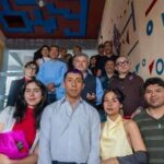 Estudiantes de Artes UAQ transforman sus espacios con mural colectivo: “El Laberinto”
